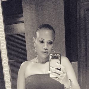 Meet your Posher, Christine